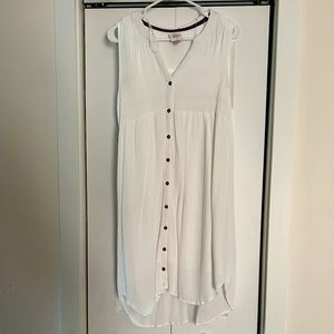 Women’s White Sundress